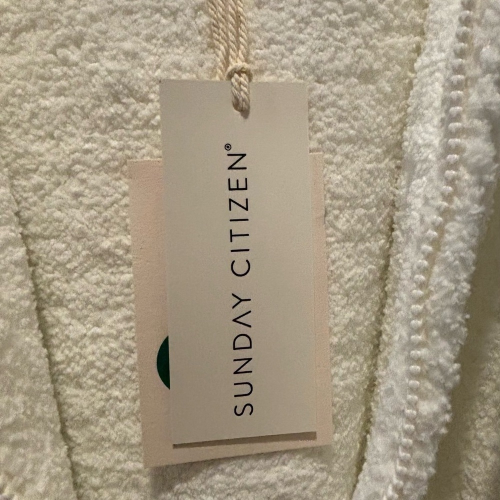 Sunday Citizens Sweater - Picture 3 of 4